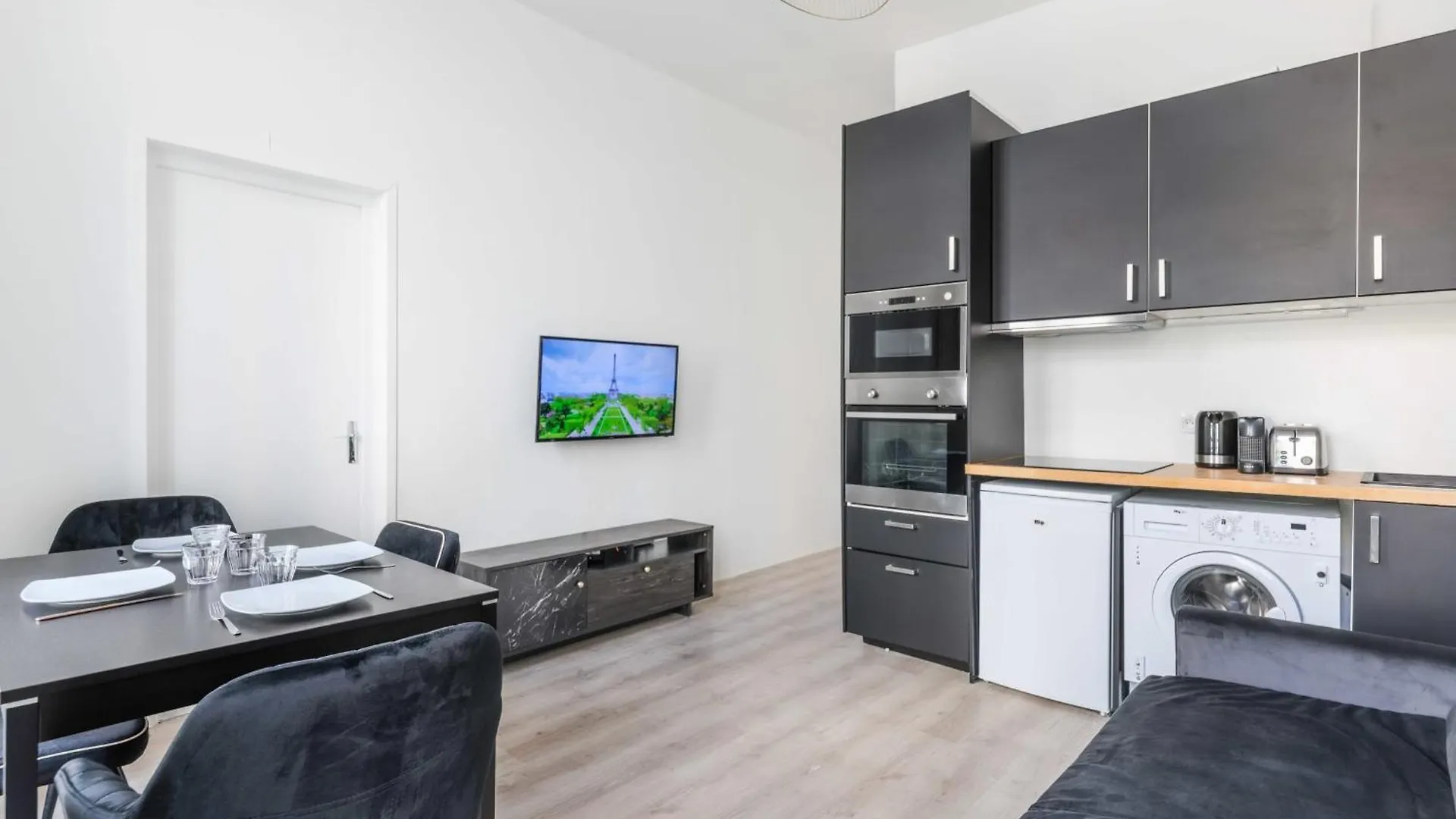 Apartment Cosy In The Heart Of Belleville Paris